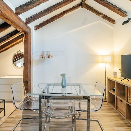 Yoomi Homes Plaza Mayor Мадрид Экстерьер фото