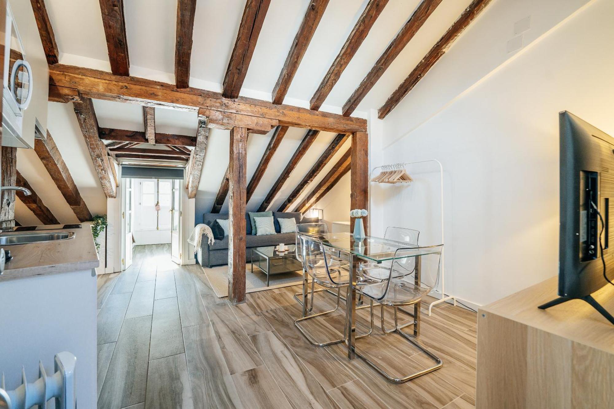 Yoomi Homes Plaza Mayor Мадрид Экстерьер фото