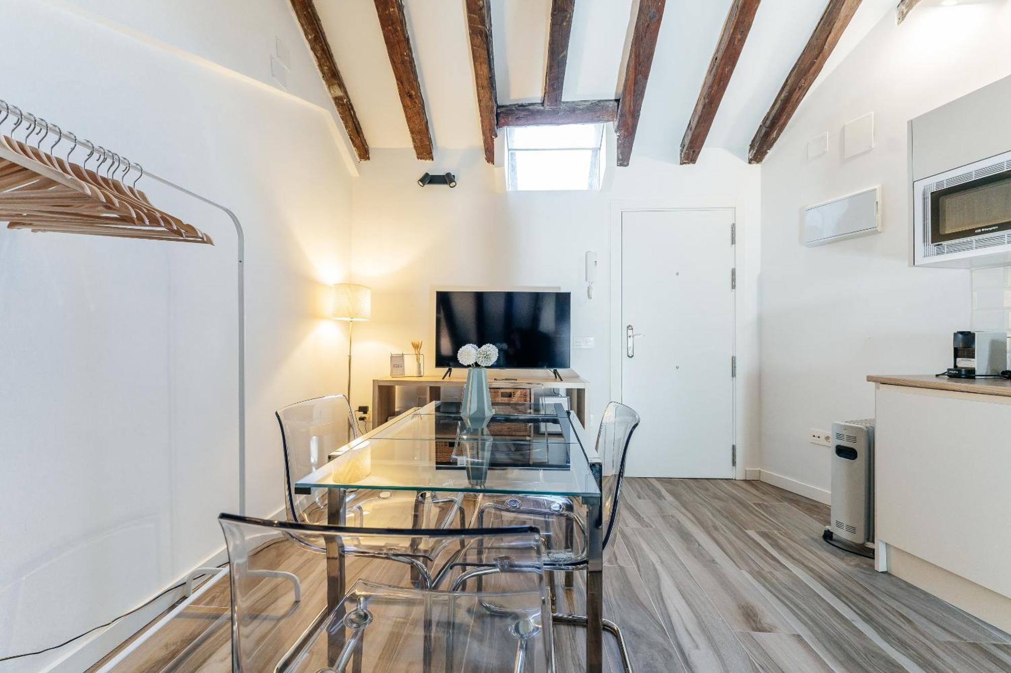 Yoomi Homes Plaza Mayor Мадрид Экстерьер фото