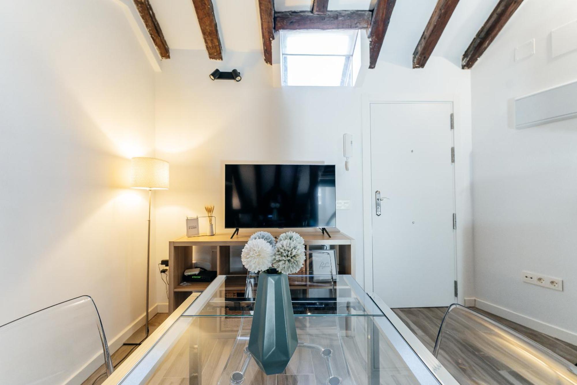 Yoomi Homes Plaza Mayor Мадрид Экстерьер фото